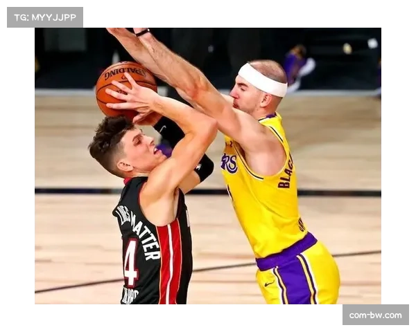 从发展联盟到首发：一名落选秀的逆袭故事正在尼克斯上演